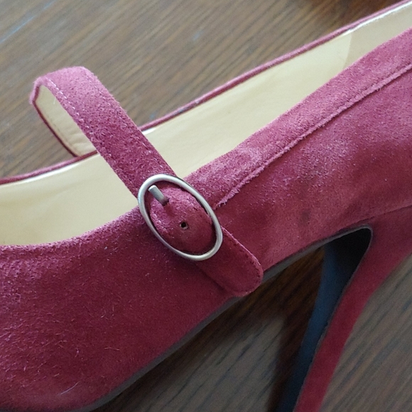 Nine West Burgundy Suede Heels Size 9 - Picture 6 of 7